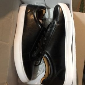 Men’s Black HM Sneaker US Size 8.5 Brand new. Nice